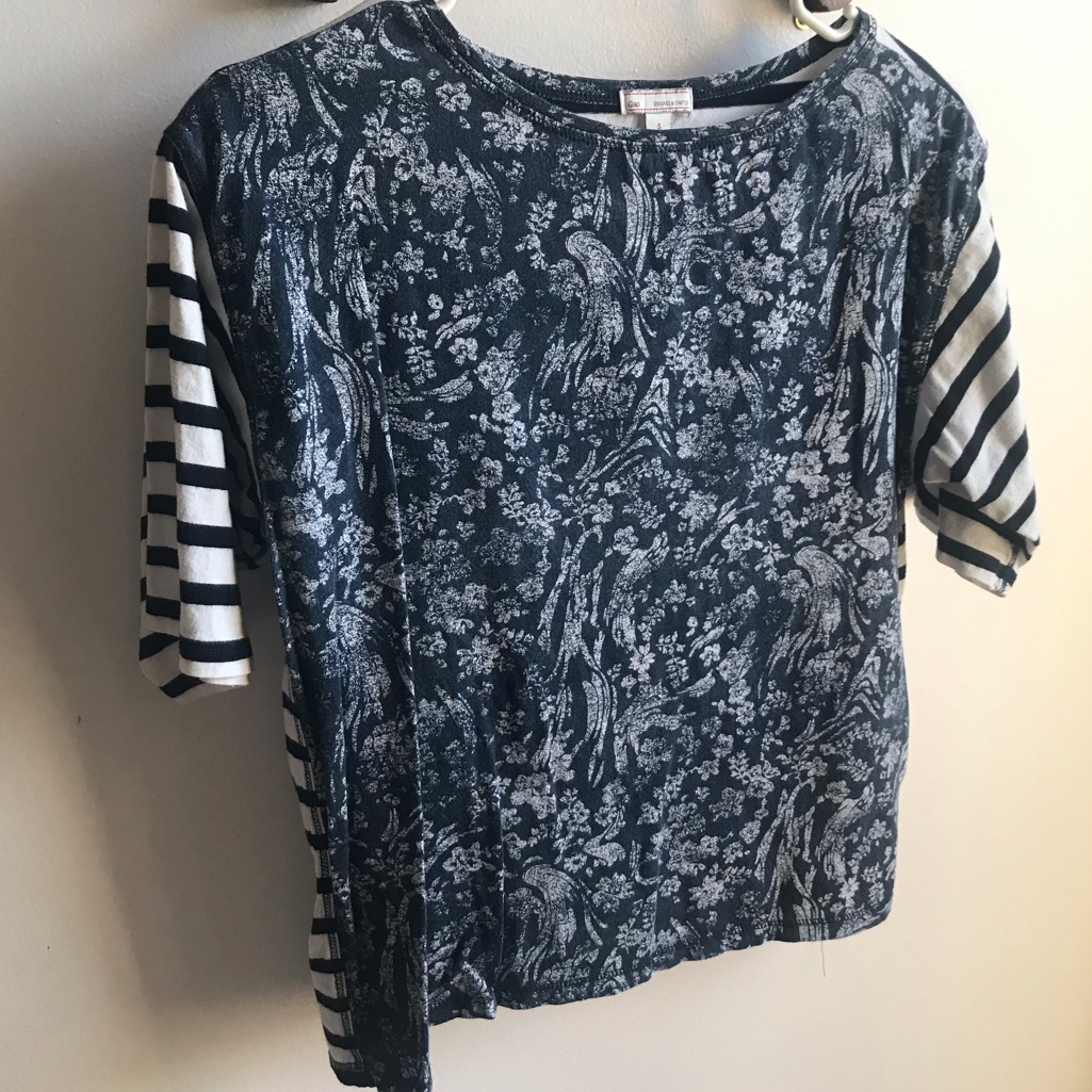 Gap Two Patterned Top